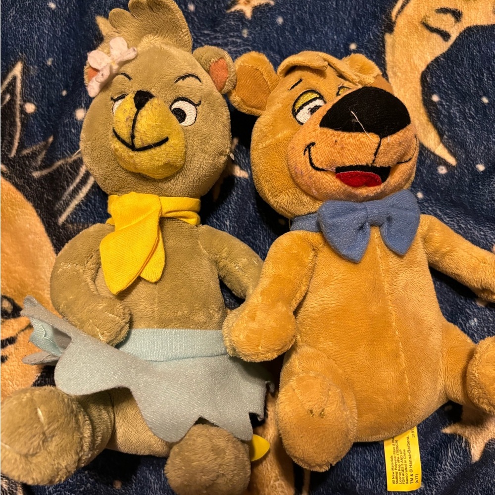 Hanna Barbera Boo Boo Bear 7” Plush Stuffed Toy - Yogi w/ Cindy